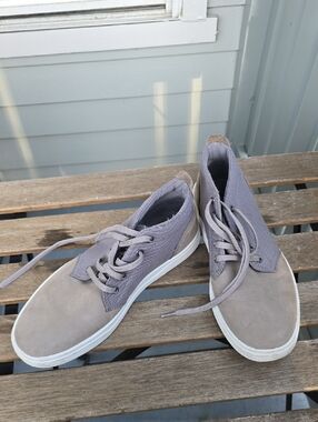 Timberland Men's Light Gray Casual Lace-Up Sneakers - Size 8.5